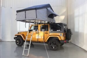 SRT01E-76 soft shell rooftop tent rear angle with aluminum ladder