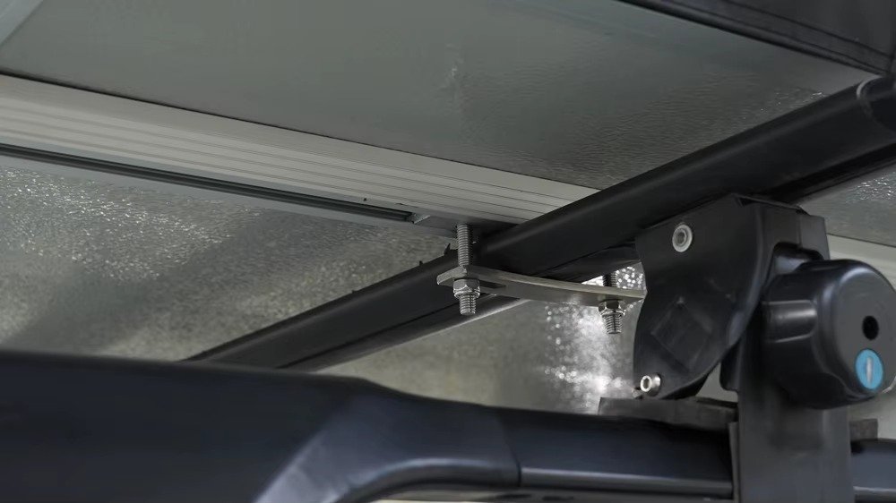 SUV Tent Roof Rack Mounting Bracket Detail